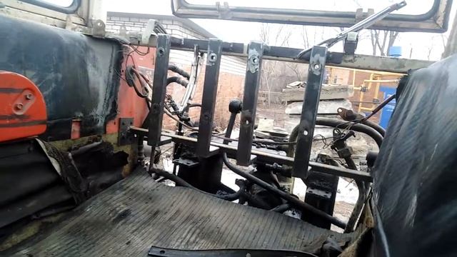 ЮМЗ Экскаватор гидравлика