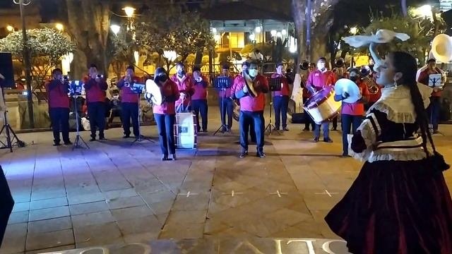 БОЛИВИЯ.Оркестр и народные танцы.Dances And Orchestra.