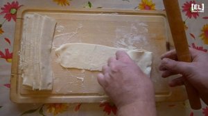 ВКУСНЫЕ РОЗЫ ИЗ ЯБЛОК И СЛОЕНОГО ТЕСТА Розочки с Яблоком Десерт Слойка Розочки из Слоеного Теста