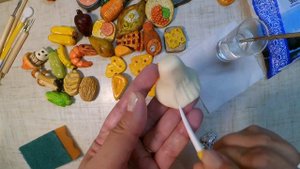 Лепим из соленого теста - гриб. Лепим грибы Соленое тесто. Лисичка из соленого теста