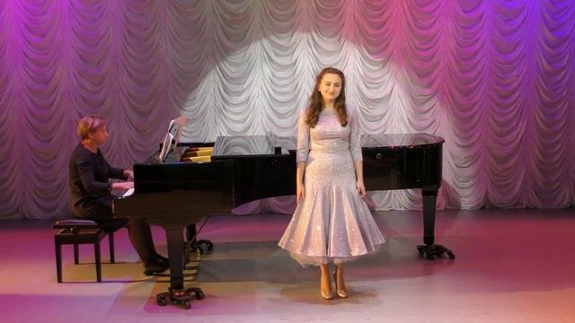 Ю. Милютин "Песенка Глории" исполняет Алина Трещилова смотреть онлайн