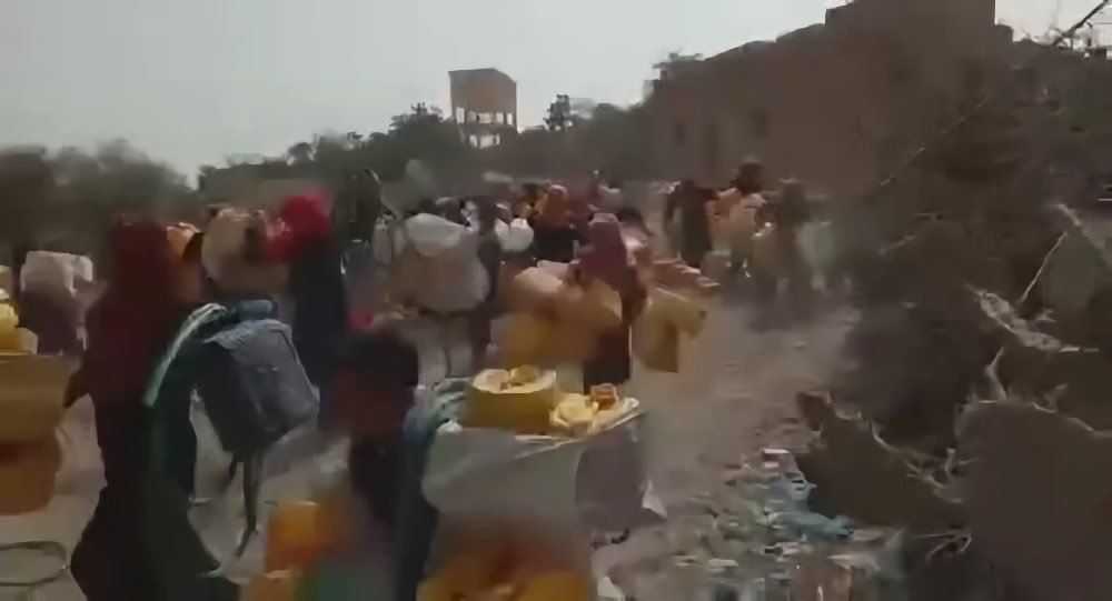 Столица Йемена Сана и город Эль-Байда остались без чистой воды