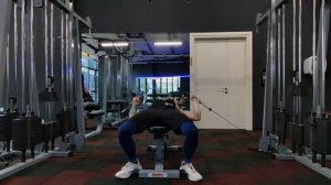 Редкое упражнение для груди. Жим лежа параллельным хватом в кроссовере.