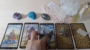 ПОЧЕМУ НЕ ПИШЕТ, НЕ ЗВОНИТ ? ГАДАНИЕ ОНЛАЙН ТАРО