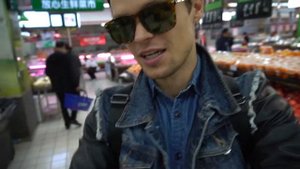 Что можно купить на 1000 рублей в китайском супермаркете! О еде в Китае!