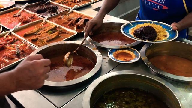 Вкуснейшая индийская уличная еда в Джорджтауне, Малайзия. Пробуем! смотреть онлайн