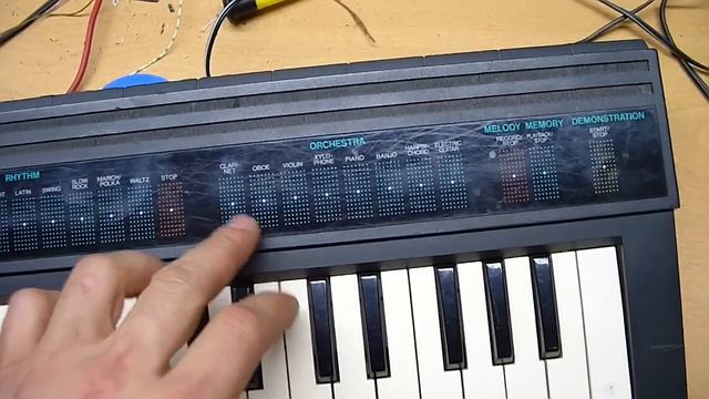 Yamaha Portasound PSS 130 Demonstartion смотреть онлайн