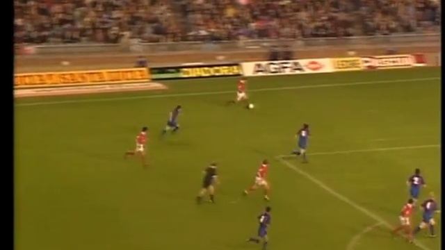 Season 1991/1992. FC Barcelona - Benfica - 2:1 смотреть онлайн