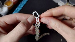 Браслет из бисера Лагуна в технике крестик с самодельной застежкой