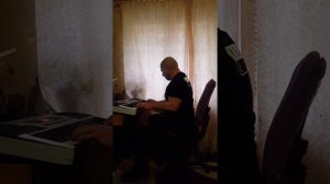 Игра на синтезаторе:Аранжировка ,Перелетные птицы ,