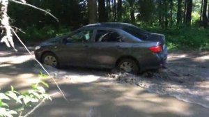 Toyota Corolla 150 смогла в грязь... легкое бездорожье TOYOTA COROLLA 150 OFFROAD