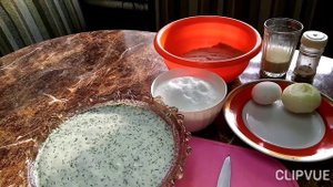 Экономный ужин. Чесночно творожный соус с зеленью! Соус на кефире с огурцом!