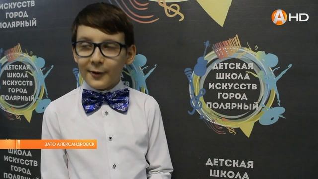 «Рождественская сказка» раскрывает таланты смотреть онлайн