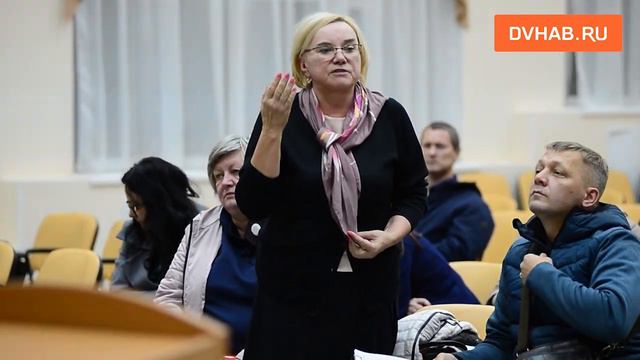 Жители Флегонтова в Хабаровске борются за право попасть к себе во двор