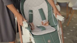 Стульчик для кормления Happy Baby