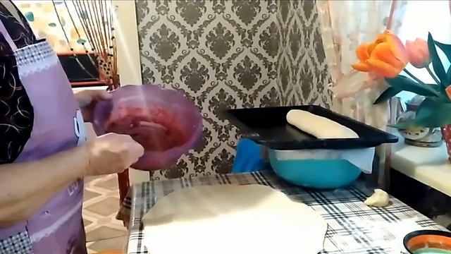 РУЛЕТЫ ИЛИ ПИРОГИ!???????ИЗ СДОБНОГО ТЕСТА ,,СО СЛИВОВЫМ Джемом И СМОРОДИНОЙ??? смотреть онлайн
