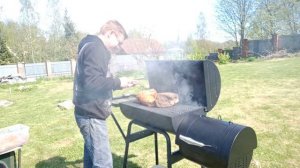 Смокер-гриль рулька