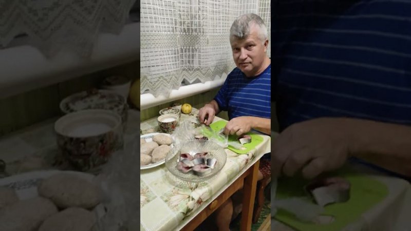 Лучшее снотворное, селедочка.