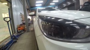 Hyundai Solaris установка ходовых огней в птф HPL