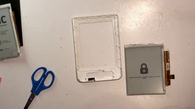 Замена экрана на электронной книге PocketBook 613 смотреть онлайн