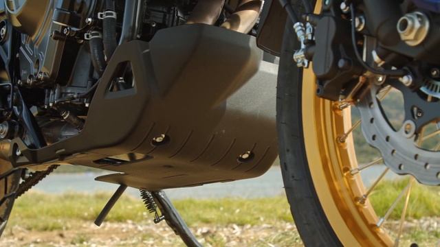 New 2024 Suzuki V-Strom 800DE - Best All-Terrain Motorcycles