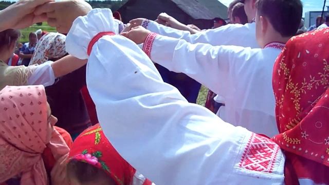Фестиваль "Живая старина". Деревня ПожарИще. Хороводы.