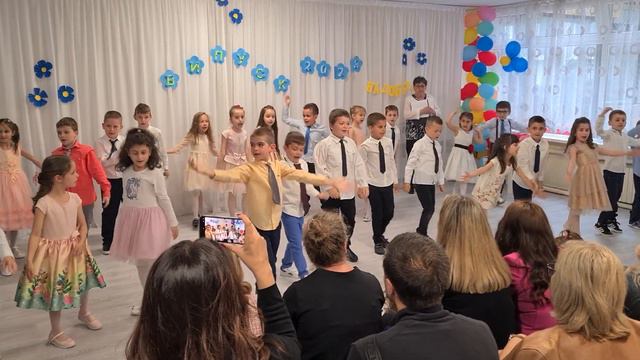 Любен - изпращане на предучилищна група - част 1