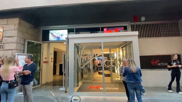 Влог в Риме. Тёплая осень. Новый фитнес-клуб. Здоровое питание. Йога. Маникюр. Конец октября 2022 смотреть онлайн