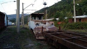 Заброшенные поезда узкоколейной железной дороги / Грузия (Georgia) / Боржоми / vlog путешествий #15