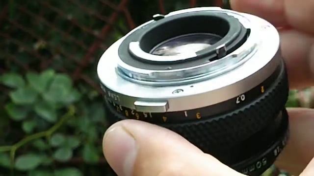OLYMPUS OM Zuiko AUTO-S 1:1,8/50 mm. Vintage lens смотреть онлайн