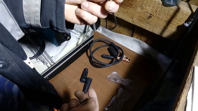 распаковка и обзор разъема для сварочного аппарата, инвертора , 10-25 мм, смотреть онлайн