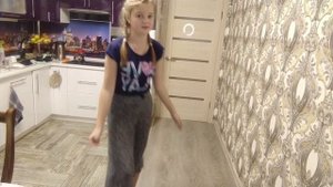 как можно быстро встать на руки возле стены