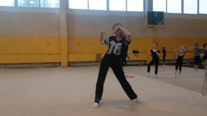 Упражнение без предмета в художественной гимнастике  для детей