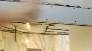 короб из гкл в проеме лестницы