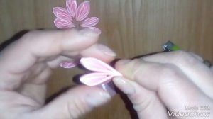 Лепесток из ленты шириной 2,5 см. Канзаши