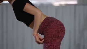 Twerk/тверк голой днвушки/ШОООК! . . . . .