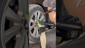 КАК ОТКРУТИТЬ СЛИЗАННЫЙ БОЛТ