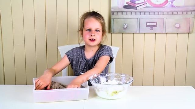 DIY Делаем Своими Руками Лунное Тесто - Масса Для Лепки Против Кинетического Песка | Hello Katty