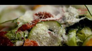Салат с индейкой и кукурузой гриль