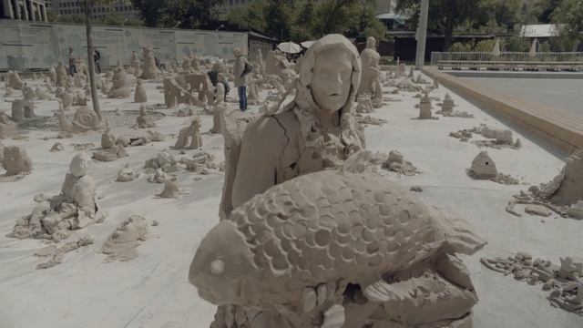 Проект Урса Фишера YES в Музее «Гараж» смотреть онлайн