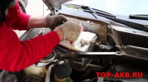 Замена аккумулятора Toyota RAV 4 II 2.0L 2000 г.в.