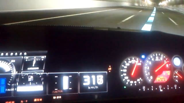 GT5 Nissan GTR Spec V top speed смотреть онлайн