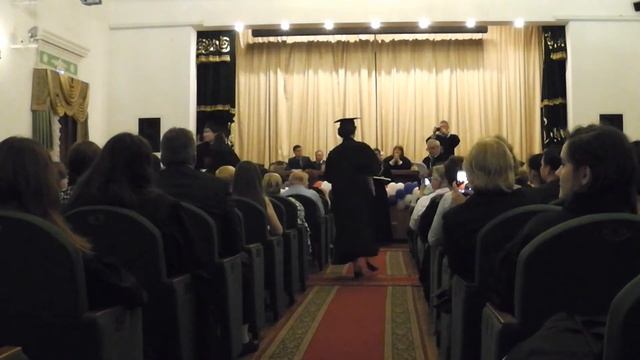 "В одном глазу смех, в другом слезы" смотреть онлайн