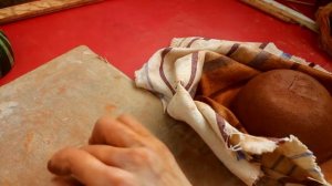 Мастер-класс по лепке из глины. Способы формования керамического изделия. Лепка по форме. Урок 3.