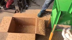 Бытовая веялка для очистки зерна