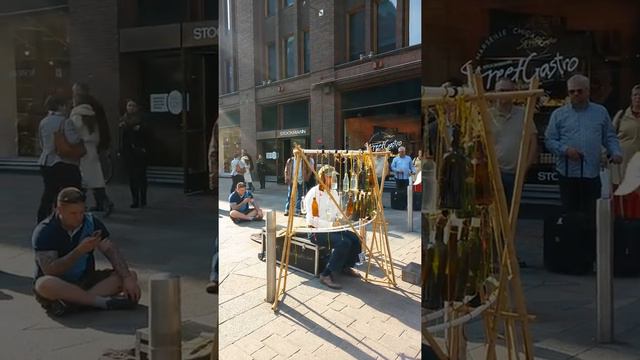 Хельсинки , бутылочный музыкант смотреть онлайн