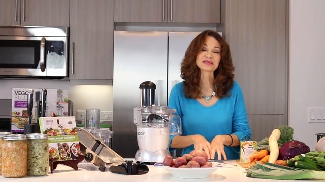 Introducing the Veggie Bullet: Part 2: How to Make Cultured Vegetables - Donna Gates - Body Ecology смотреть онлайн