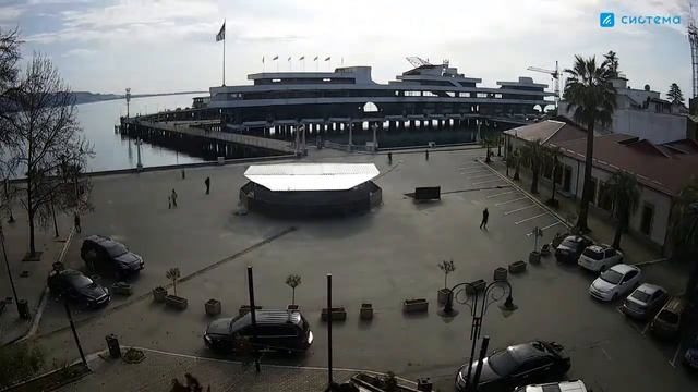Сухум  Площадь им  С. В. Багапш. Сухум порт. Абхазия страна души. 1 день за  1 минуту.