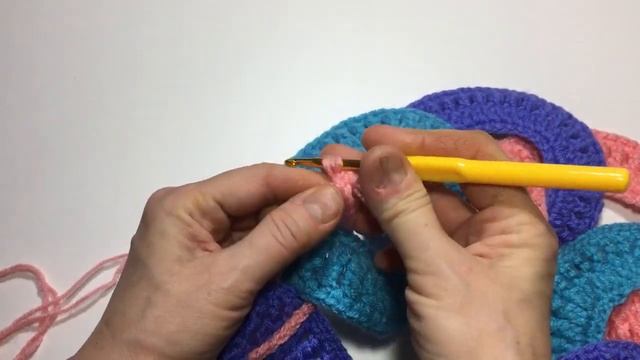Оригинальная сидушка для стула крючком/Original crochet chair seat