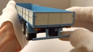 Полуприцеп бортовой МАЗ-5205А | Наш Автопром | Обзор масштабной модели 1:43
